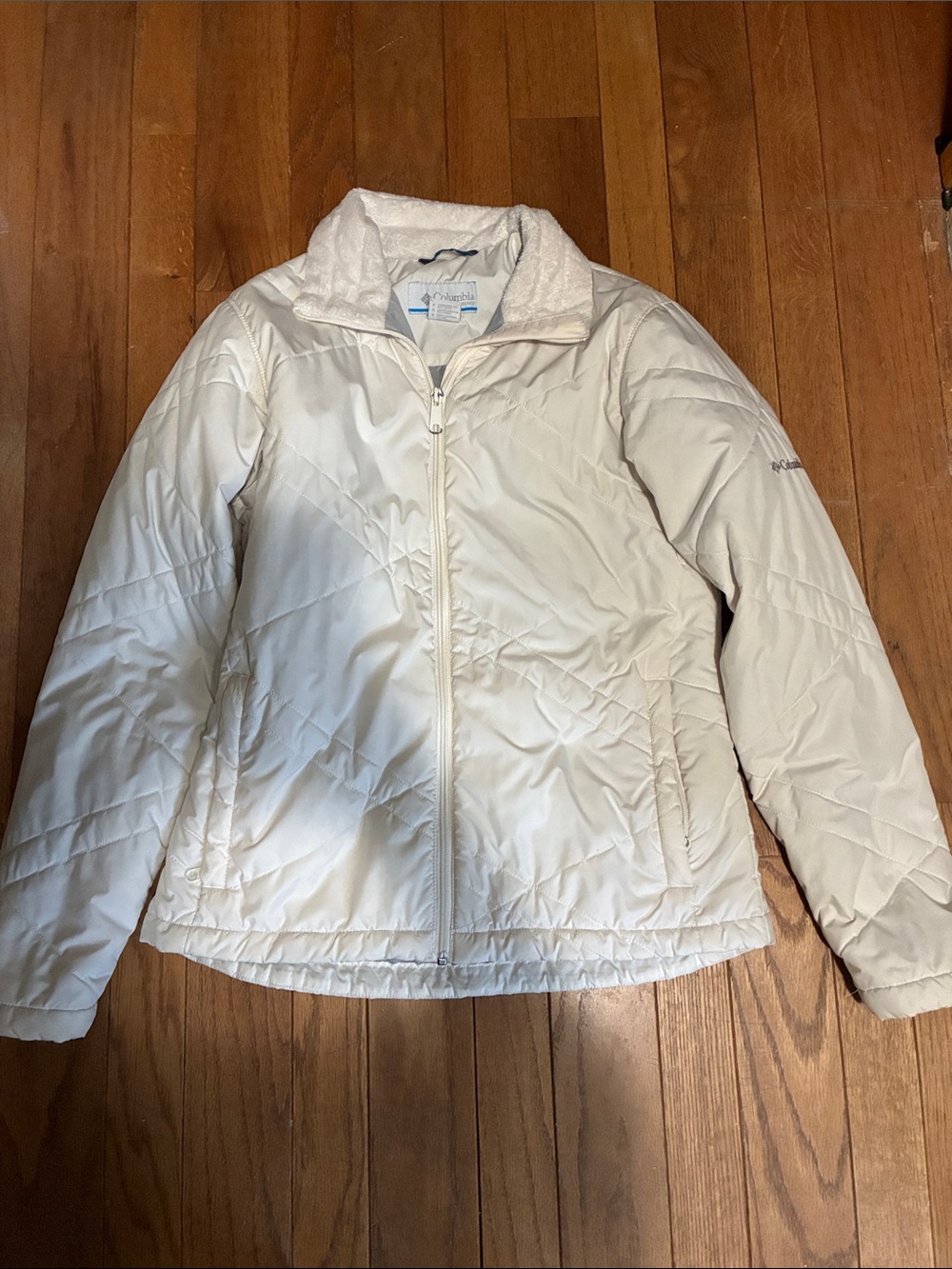Columbia Women’s White Quilted Puffer Jacket
